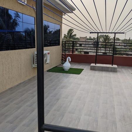 Appartement A La Residence Toumba Lomé Dış mekan fotoğraf